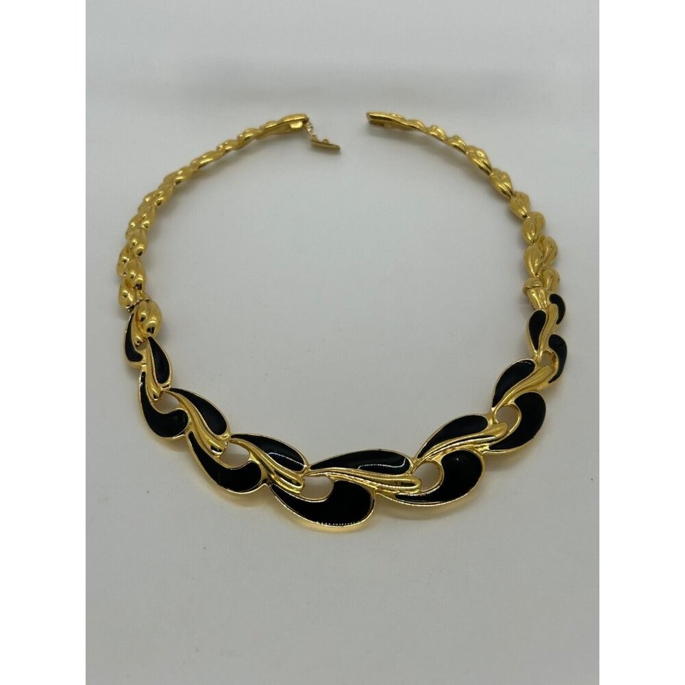 Vintage TRIFARI Gold Tone Black Enamel Modernist Leaf Link Collar Necklace 1980s - Picture 4 of 14